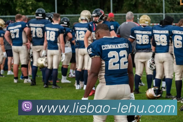 阿门汤普森分享投篮心得：面对防守勇于尝试中投和抛投的训练之路